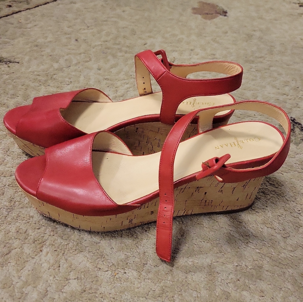 Red platform sandles - Picture 4 of 6